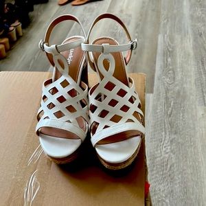 White wedge , worn 1 time